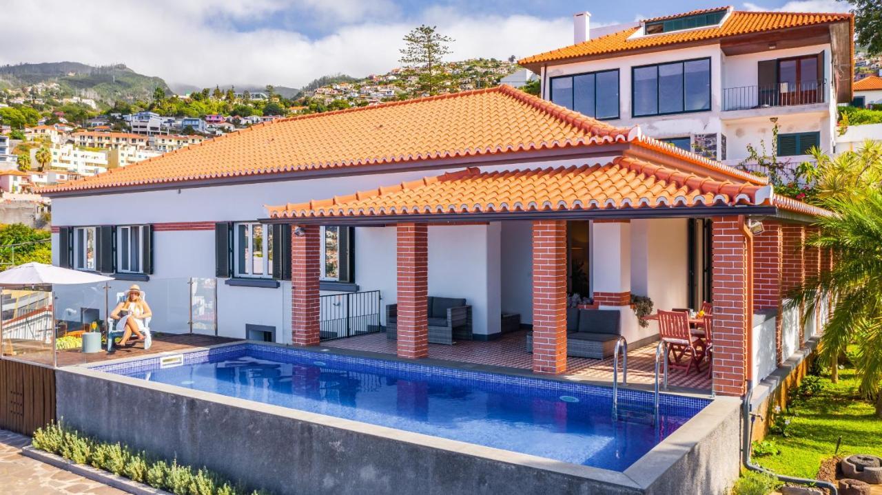 Вилла Casa Da Pinheira II - By Wehost Фуншал Экстерьер фото